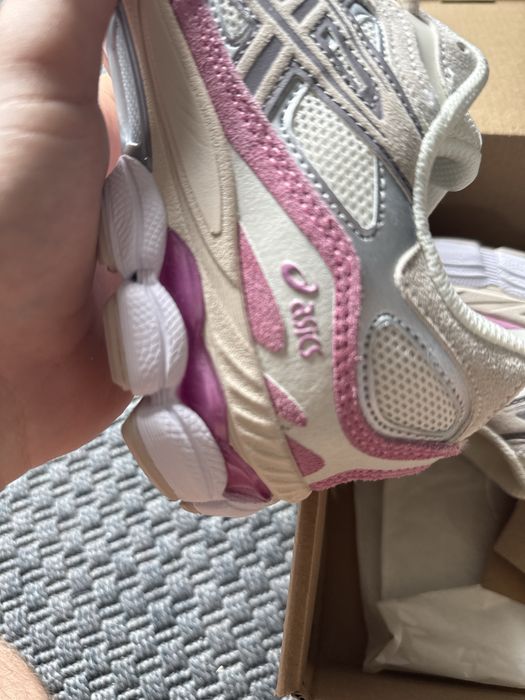 buty r39 asiccss