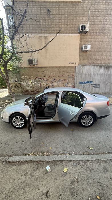 Volkswagen Jetta GLI