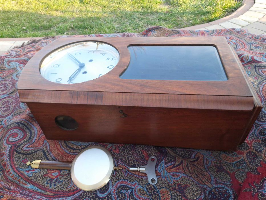 stary zegar Art Deco