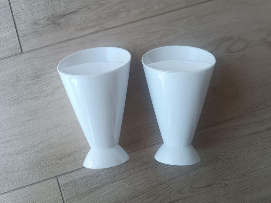 Nowe plastikowe pojemniki rożki na frytki lub przekąski i dip