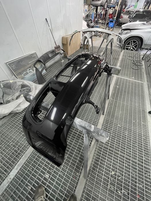 Vendo parachoques Golf 4  R32 Original