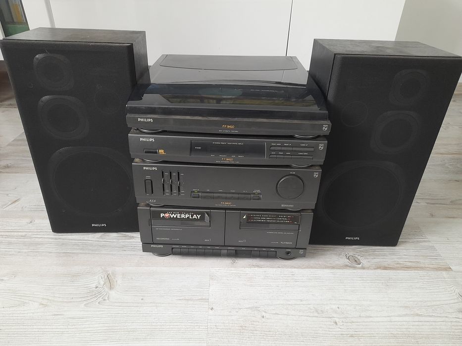 Stara Wieża Philips z gramofonem