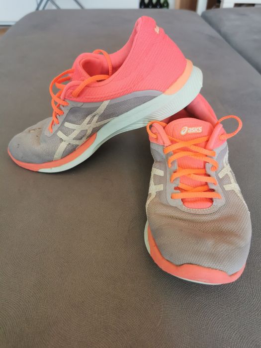 Adidasy Asics fruzeX, rozm. 39,5, wkładka 25cm