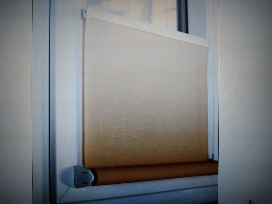 Rolety materialowe  komplet(kuchnia pokój) Okazja