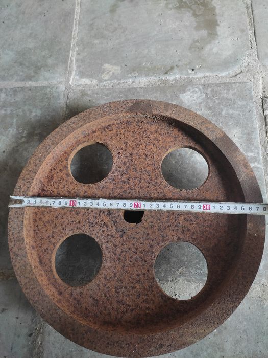 Шкивы чугунные 2-х ручейные.