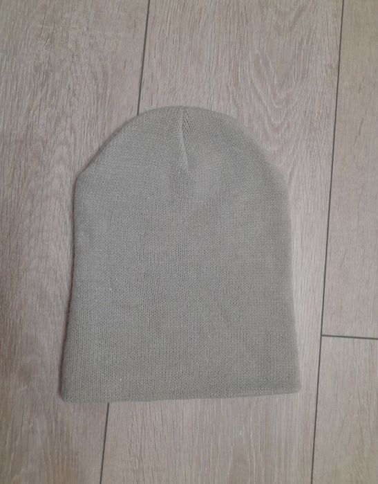 Шапка жіноча базова