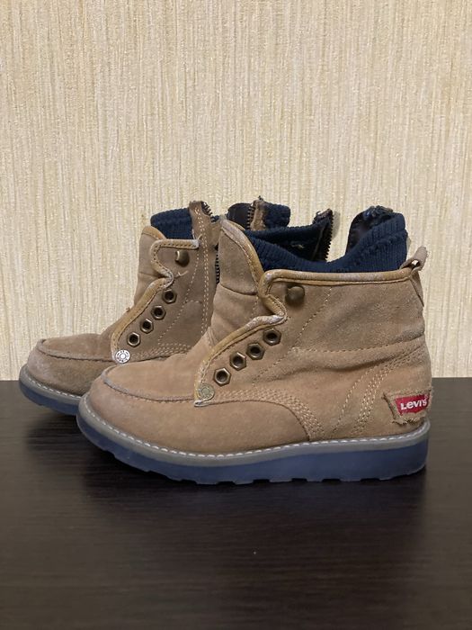Ботінки levis, розмір 29