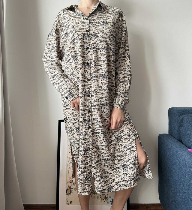 Sukienka z wiskozy midi długa  z kołnierzykiem  lekka przewiewna42