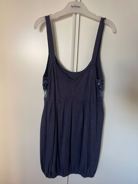 Conjunto de duas peças: Calças harém em seda e blusa de malha com lantejoulas