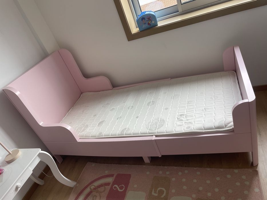 Cama Ikea para criança(semi-nova)