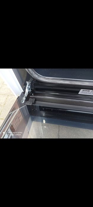 Kuchenka elektryczna z plytą ceramiczną
