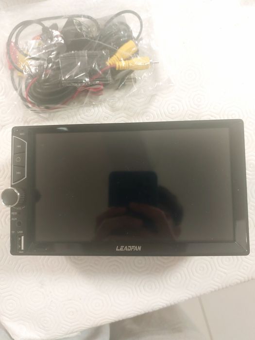 LEADFAN Car stero Radio