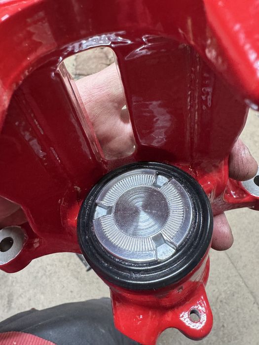 Задні супорта Audi  330x22мм.A4B8, A5B8, A6C7, Q5