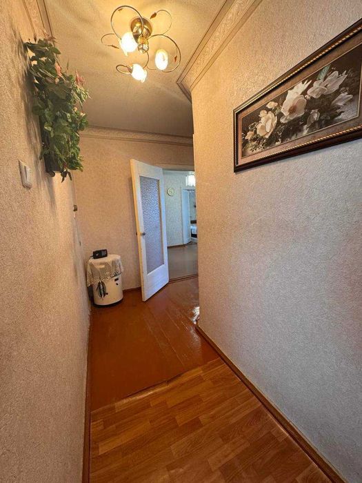 Трикімнатна квартира на Гречанах!