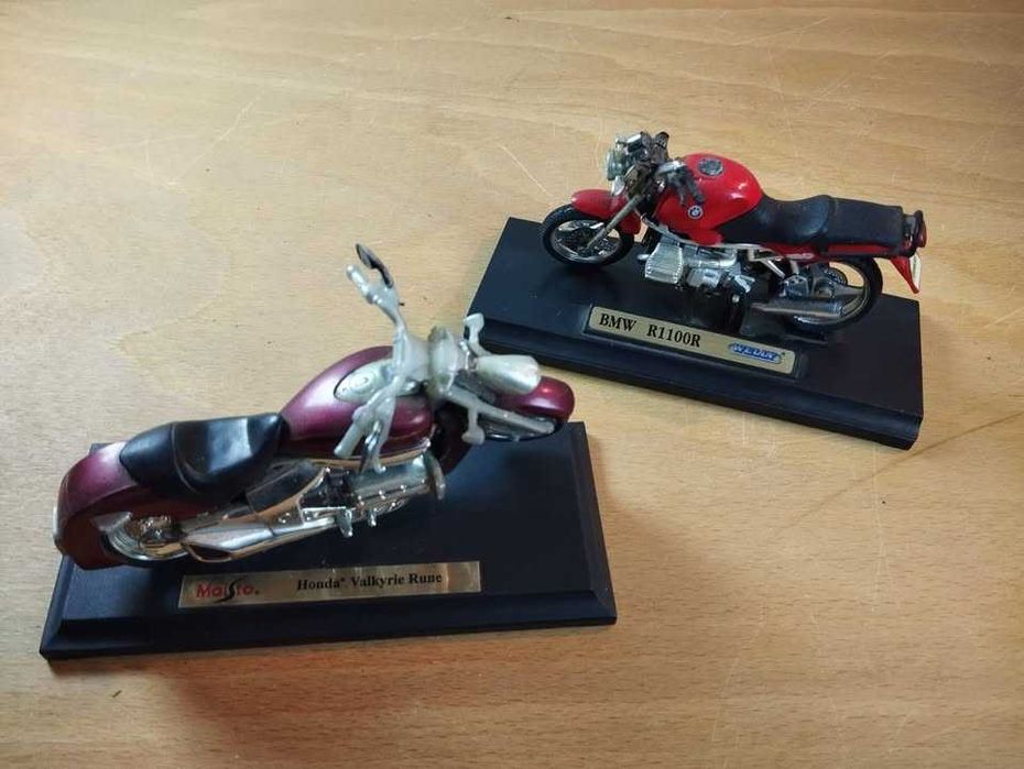 Lote de 2 Motas Honda e BMW
