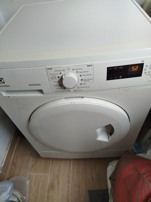 Máquina de Secar Roupa Eletrolux