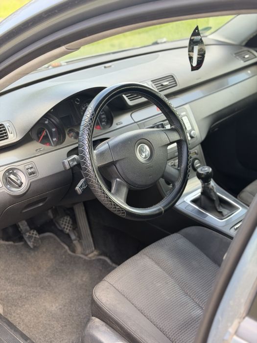 Продам Volkswagen Passat B6 2.0 TDI