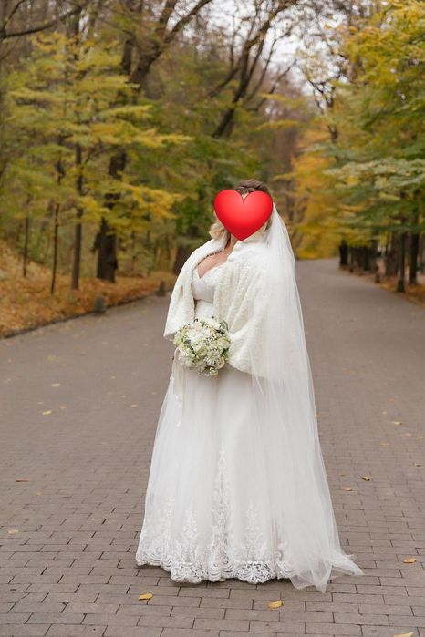 Продам ніжну неймовірно весільну сукню в наявності дуже неймовірна