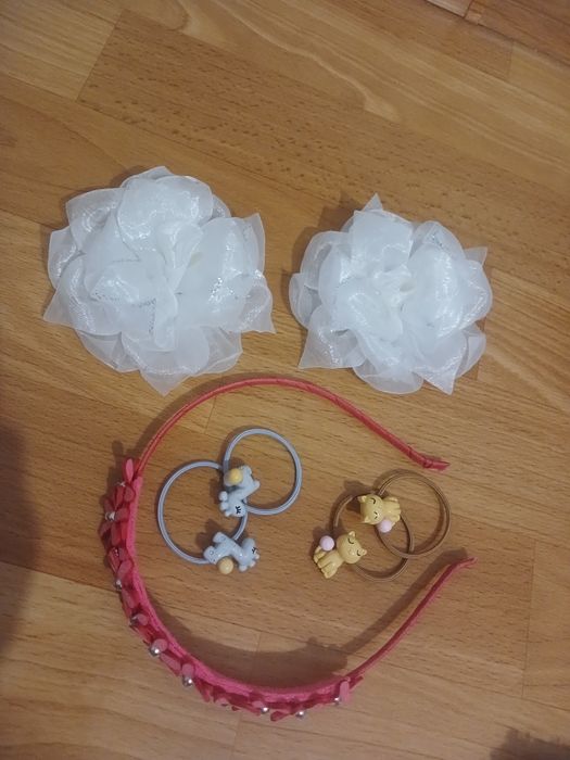 Бантики білі, обруч