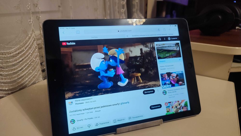 Продам планшет Apple iPad Air Wi-Fi 1/16GB,хороший стан.