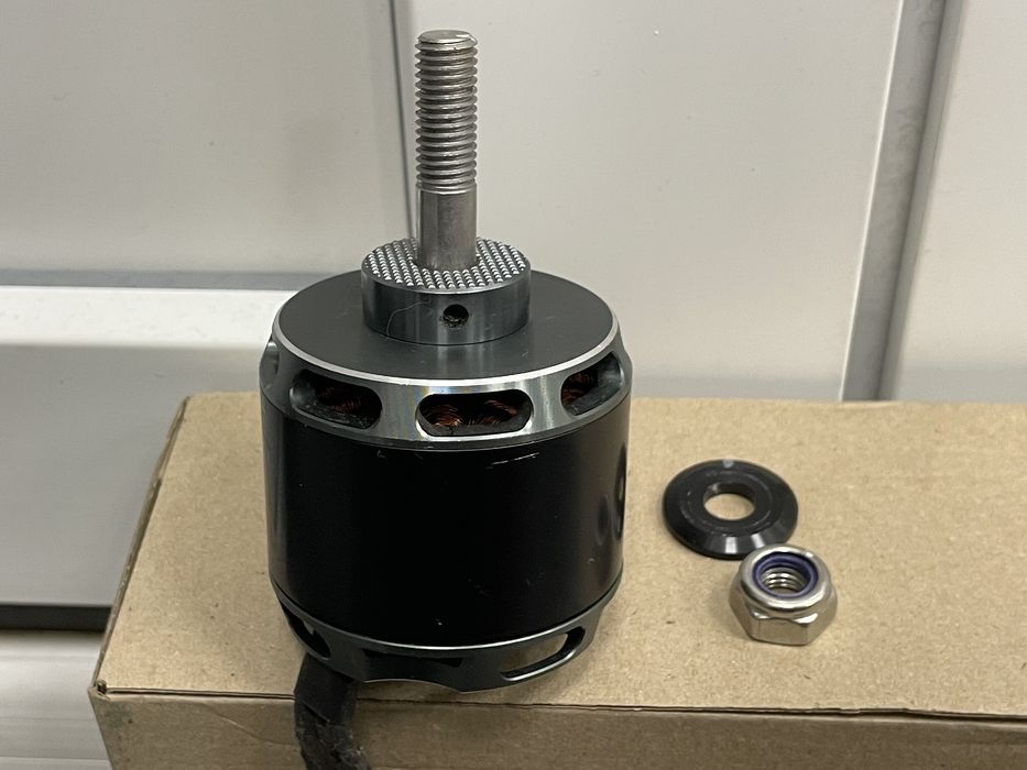 Мотор великий Б.У