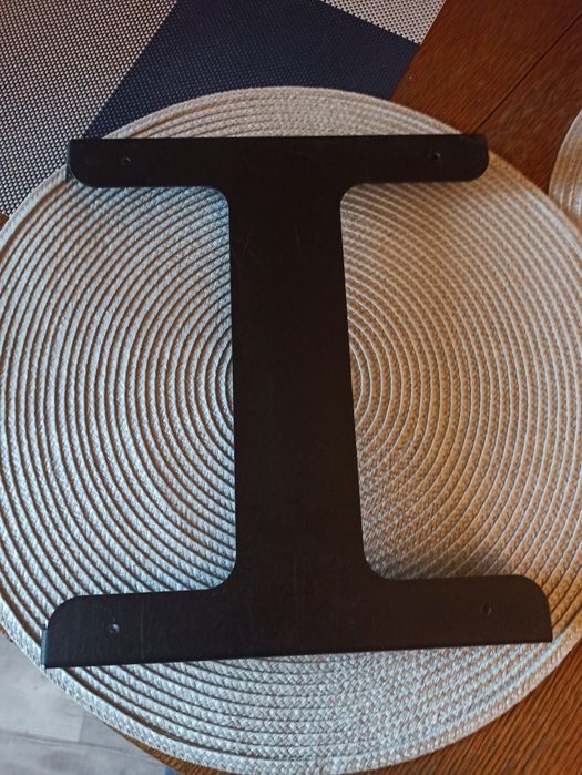 Продам крепление на стену игровой приставки Sony