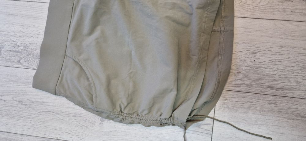 Columbia  L.       .