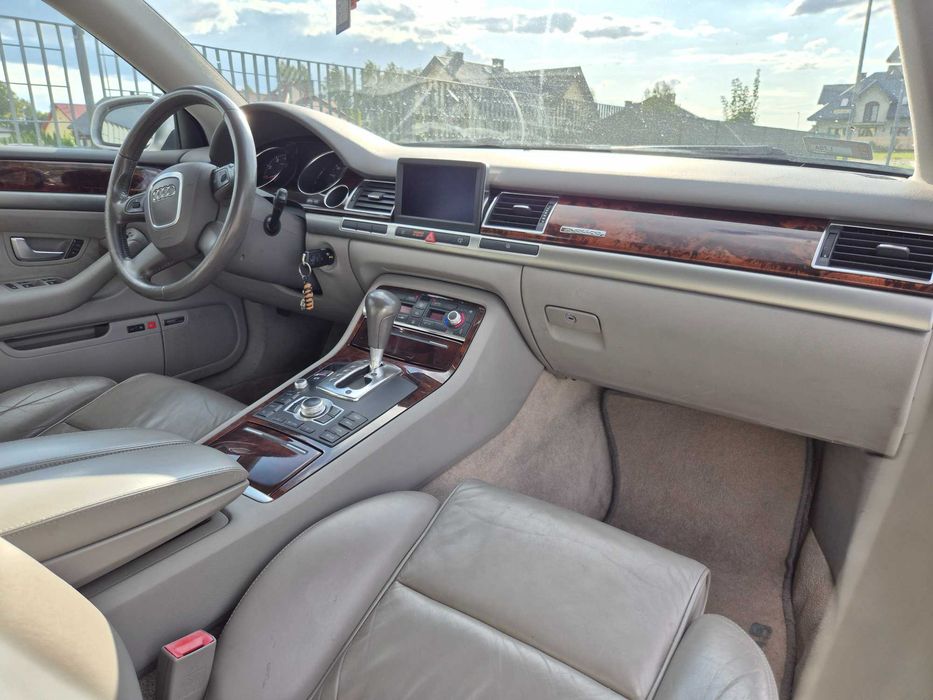 AUDI A8 D3 4.2 B+G