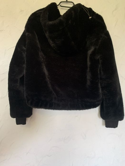 Czarna kurtka Bershka, rozmiar XS