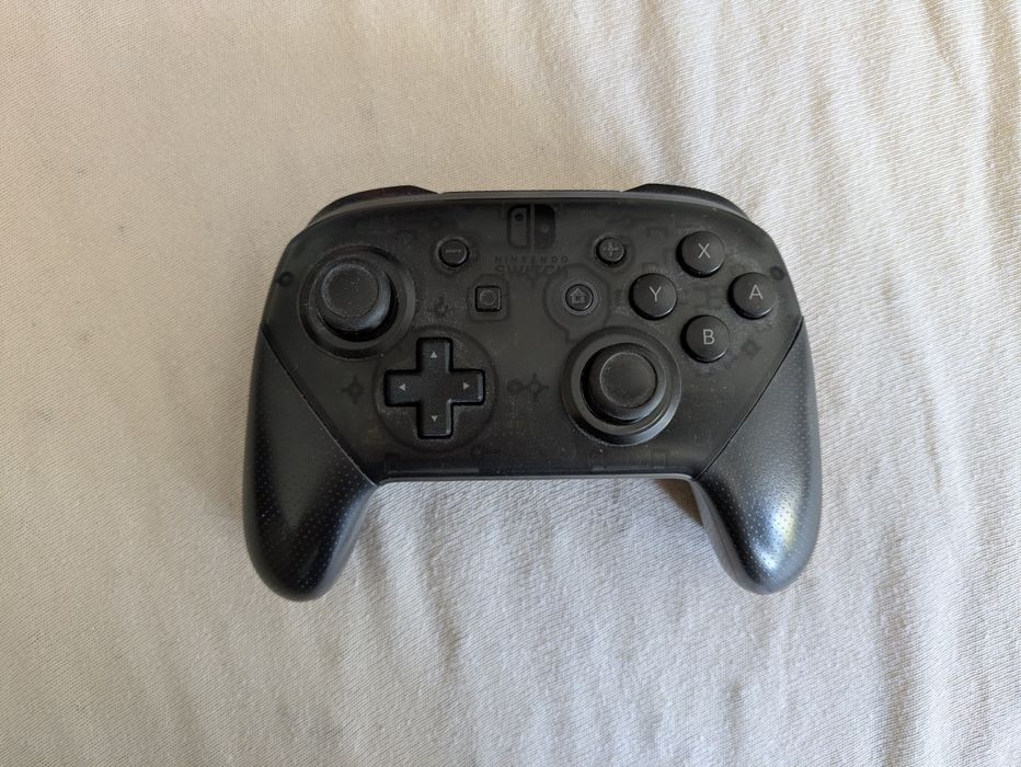 Nintendo Switch Pro Controller