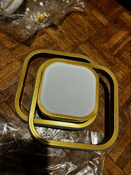 Nowoczesna lampa sufitowa LED złota geometryczna nowa