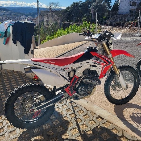 Honda CRF 450 R 2015 matriculada