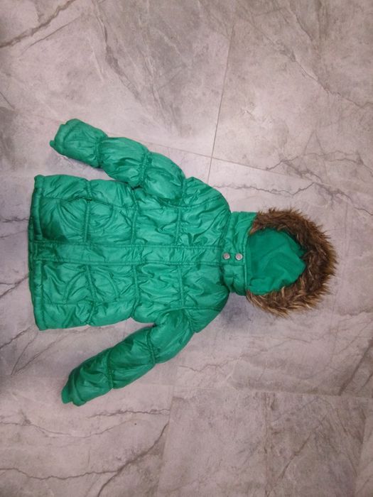 Куртка на дівчинку, розмір 110