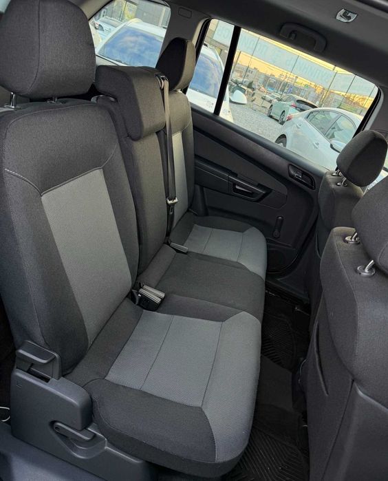 Продам Opel Zafira 2006 рік можлива розстрочка,кредит,обмін!