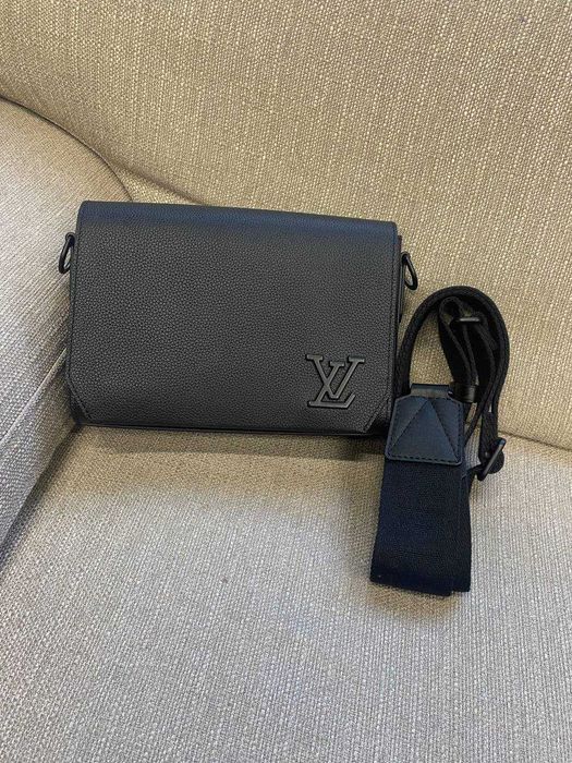 Сумочка мужская LV, в идеале, как новая