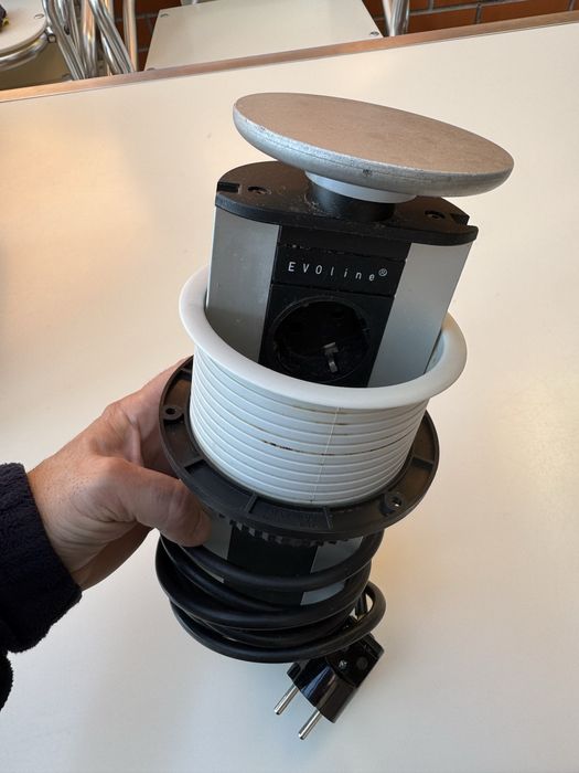 Evoline Triple Socket Wall-Mounted Tower437279674514155526