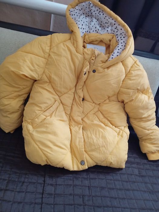 Куртка для дівчинки 104-110