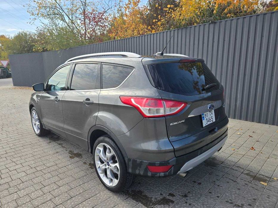 Продам Ford Escape Titanium 2.0 EcoBoost (2015)