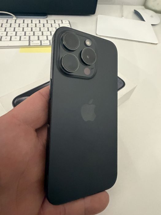 Bateria 100% iPhone 15 Pro 256gb Black Titanium
