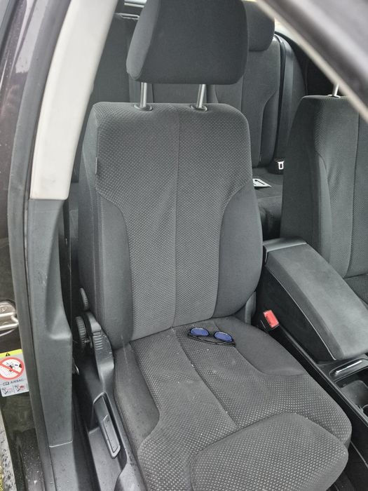 Komplet foteli vw passat b6 kombi