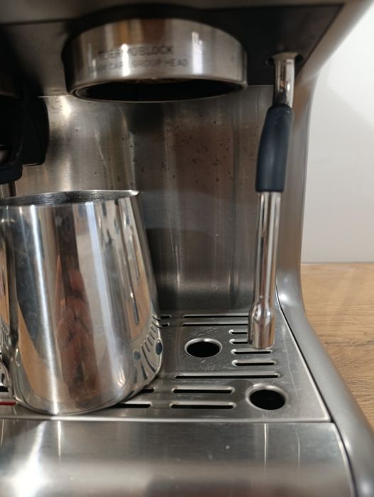 Ekspres cisnieniowo- kolbowy Raven