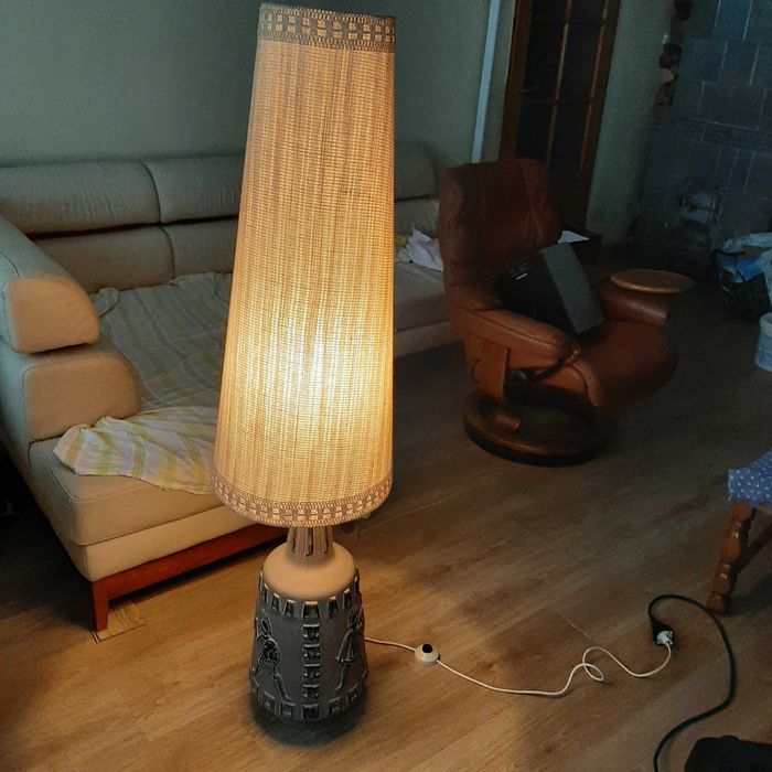 Lampa stojąca z lat 60-70 tych.