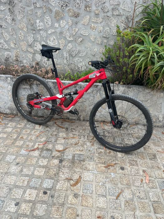 YT  Jeffsy Roda 29 Full carbono