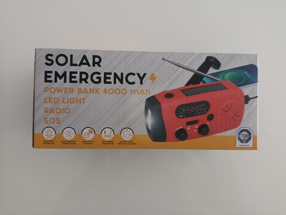 Radio solar de emergência