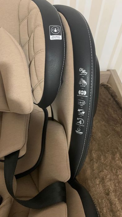 Дитяче автокрісло