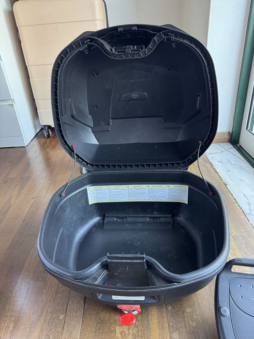 Top case Givi Blade + suporte Givi