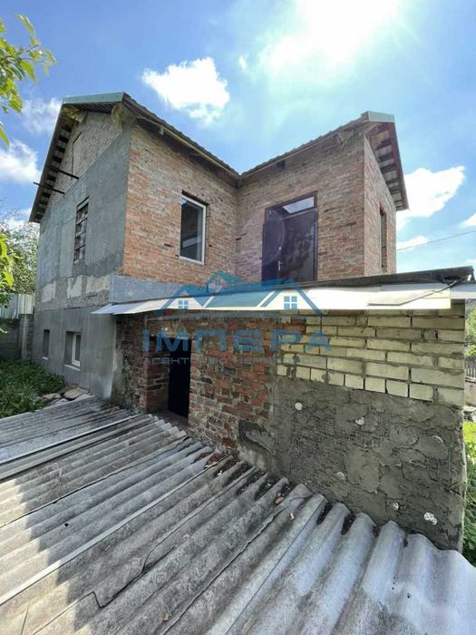 Продам будинок у Полтаві