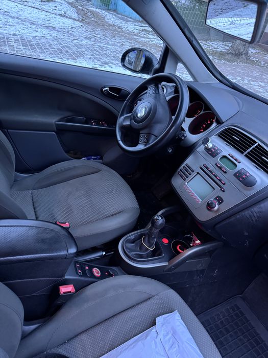 Продам авто SEAT ALTEA 1.6 газ/бензин