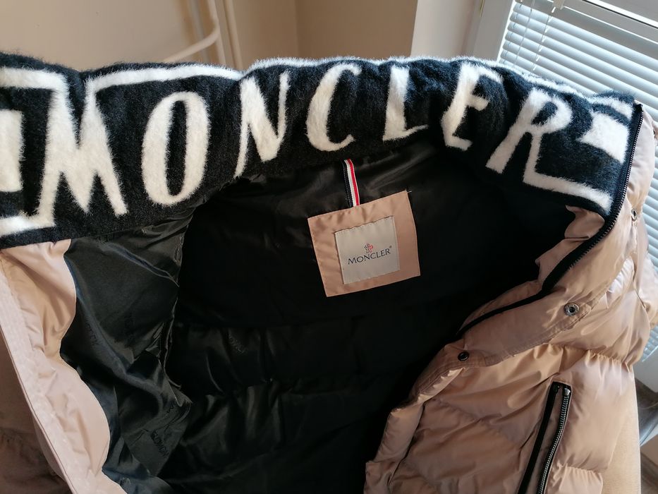 Kurtka puchowa Moncler mega ciepła