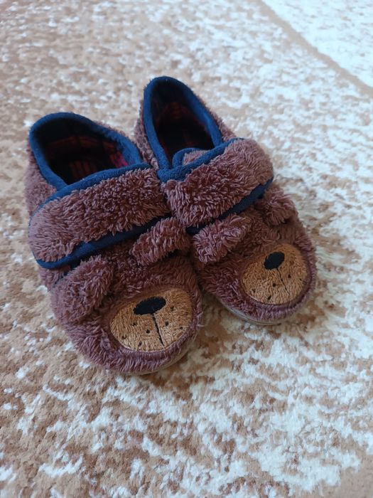 Тапочки для дому чи садочка